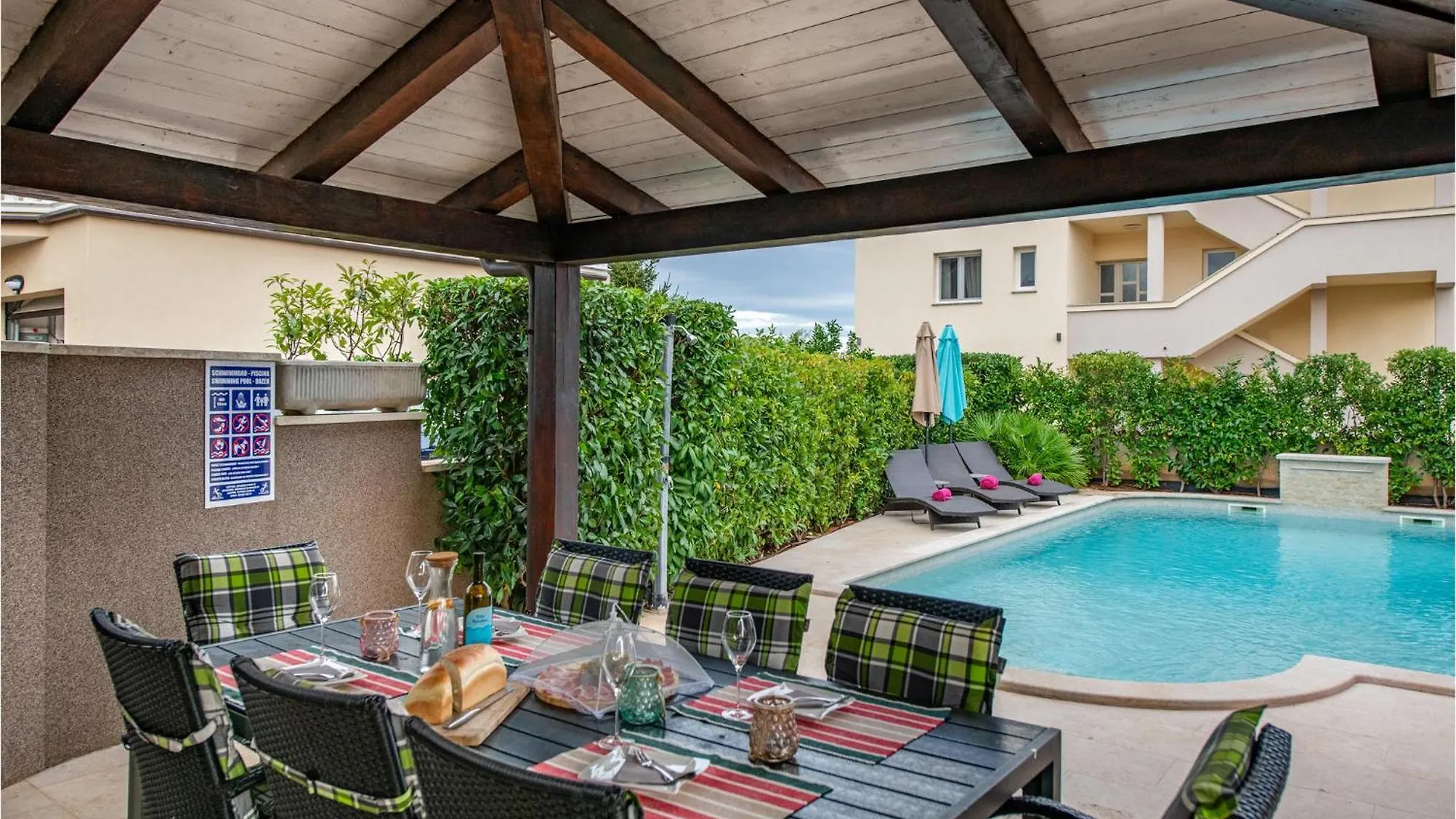 Beautiful Home In Loborika With Wi-Fi 0*,